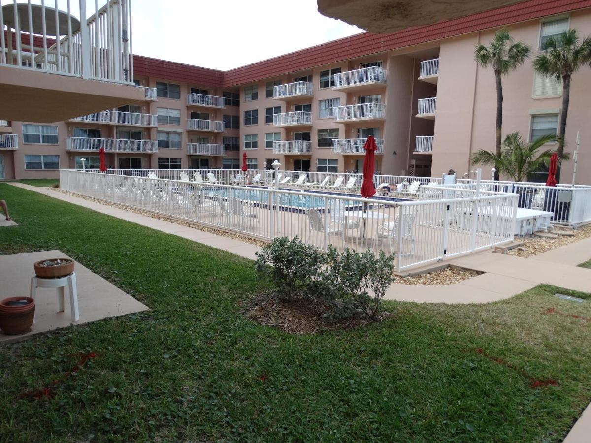Spanish Main Unit 4- Direct Oceanfront Condo! Cocoa Beach Εξωτερικό φωτογραφία